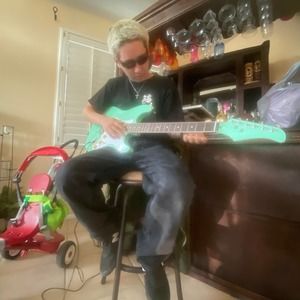 Meet your Posher, Diego